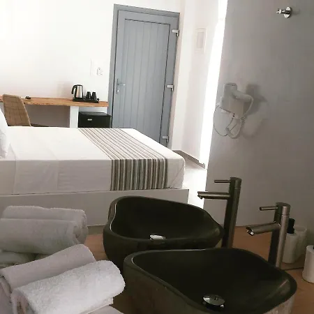 Drimoni Boutique Chora (Ios)