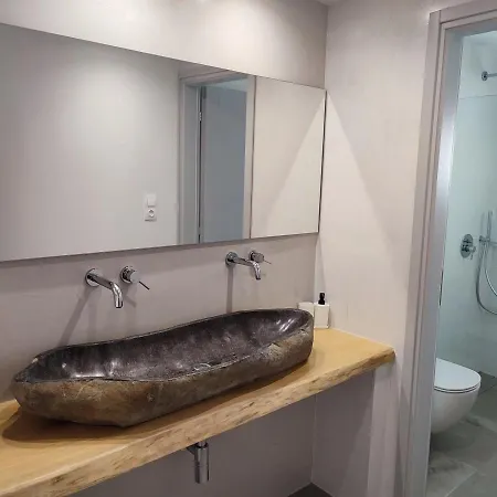 מלון דירות Drimoni Boutique 3*