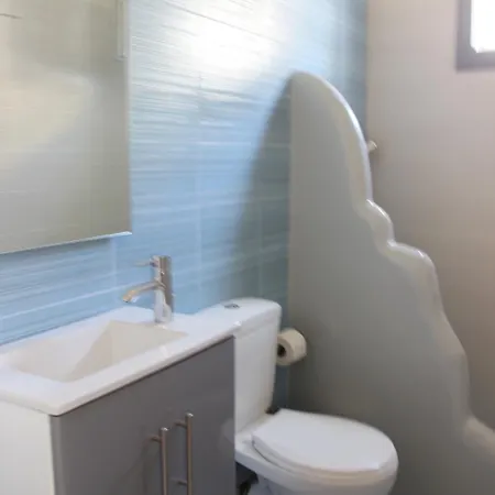 Drimoni Boutique Chora (Ios)