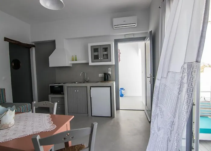 Drimoni Boutique Chora (Ios)